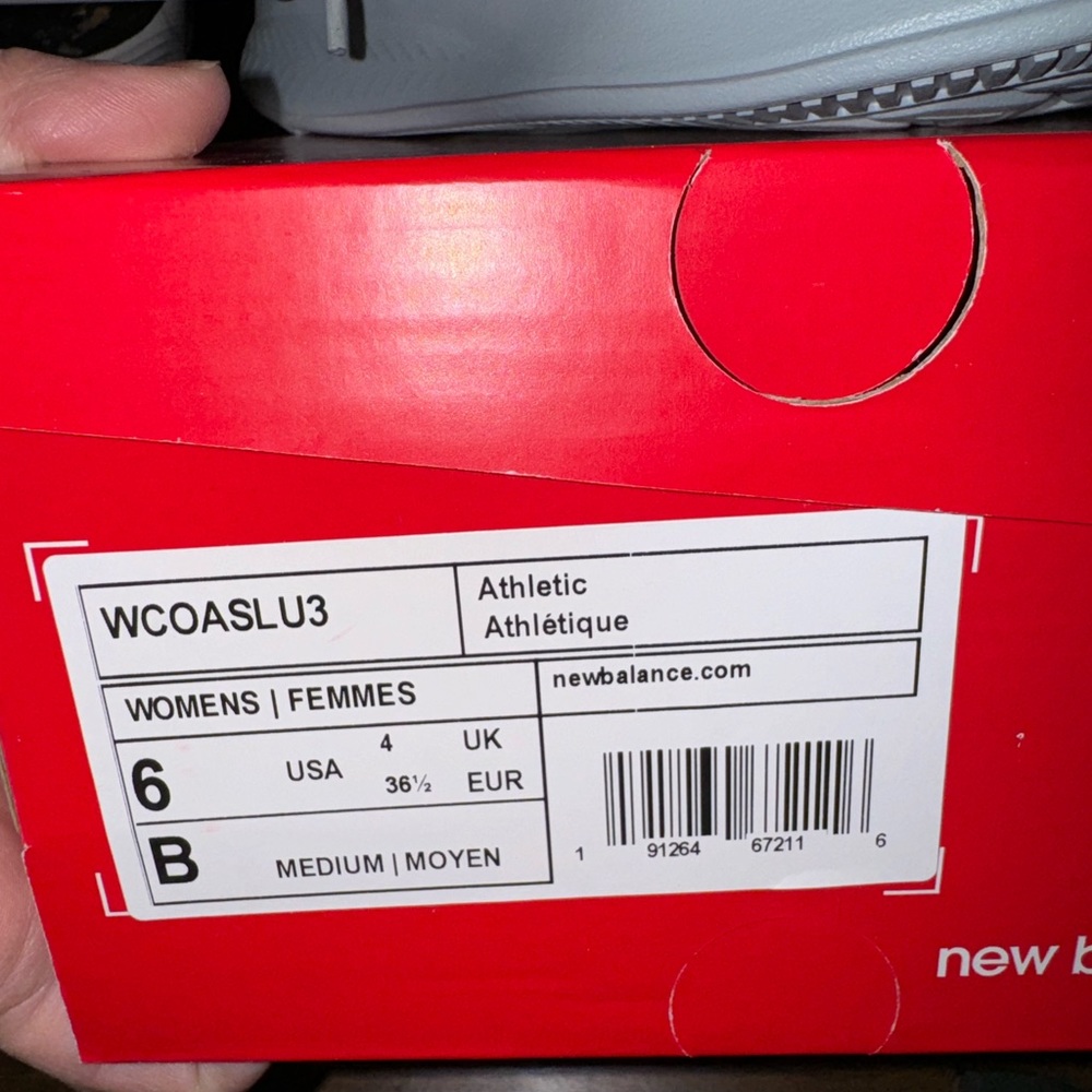 New Balance - Picture 3 of 3